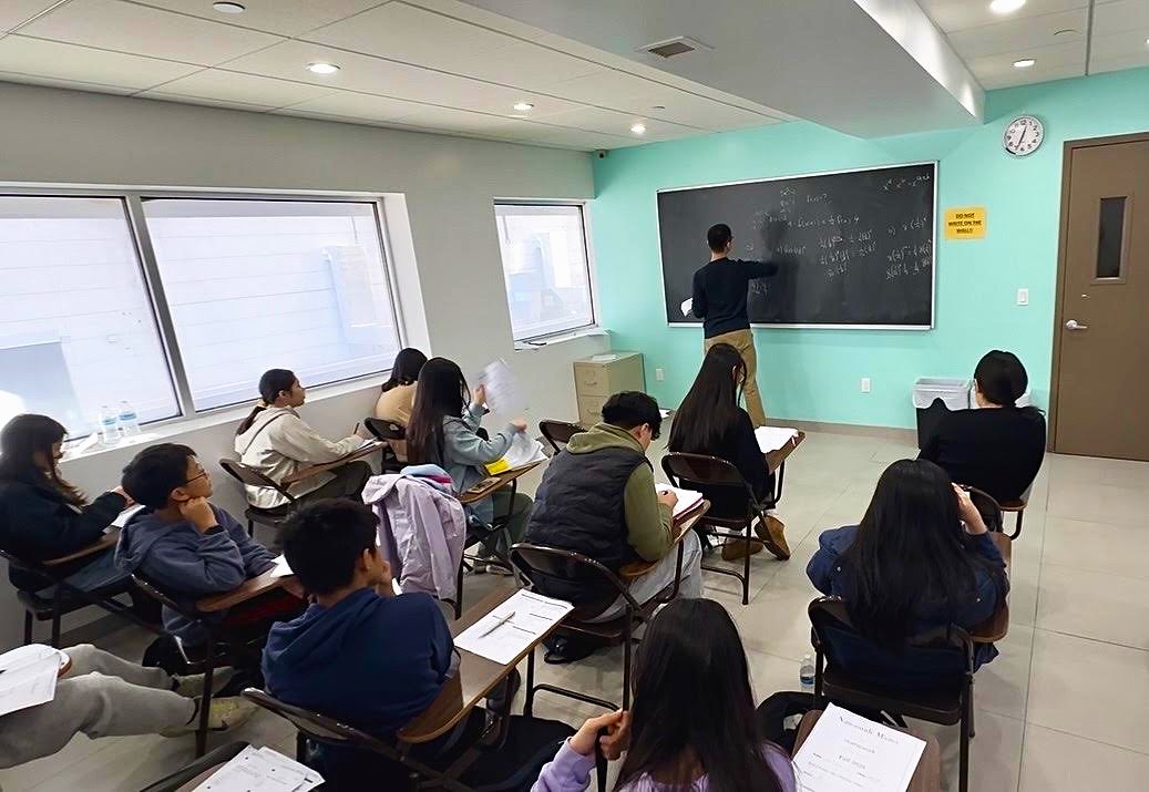 特聘史岱文森及顶尖权威名师亲授现场板书教学